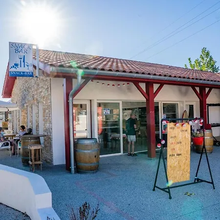 营地 哈罗比亚露营酒店 3*
